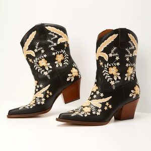 BRAND NEW Embroidered Black Western Cowboy Boots Size 9